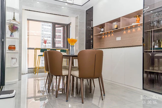 126㎡三居,現(xiàn)代風客餐廳+簡約風臥室,締造高級的生活儀式感